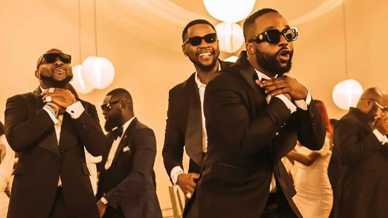 DOWNLOAD VIDEO: Iyanya Ft. Davido & Kizz Daniel – “Like” Mp4