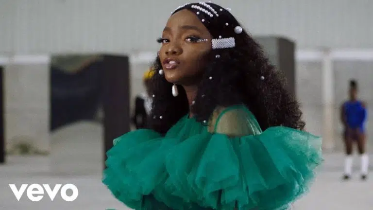 DOWNLOAD VIDEO: Simi – “Woman” Mp4