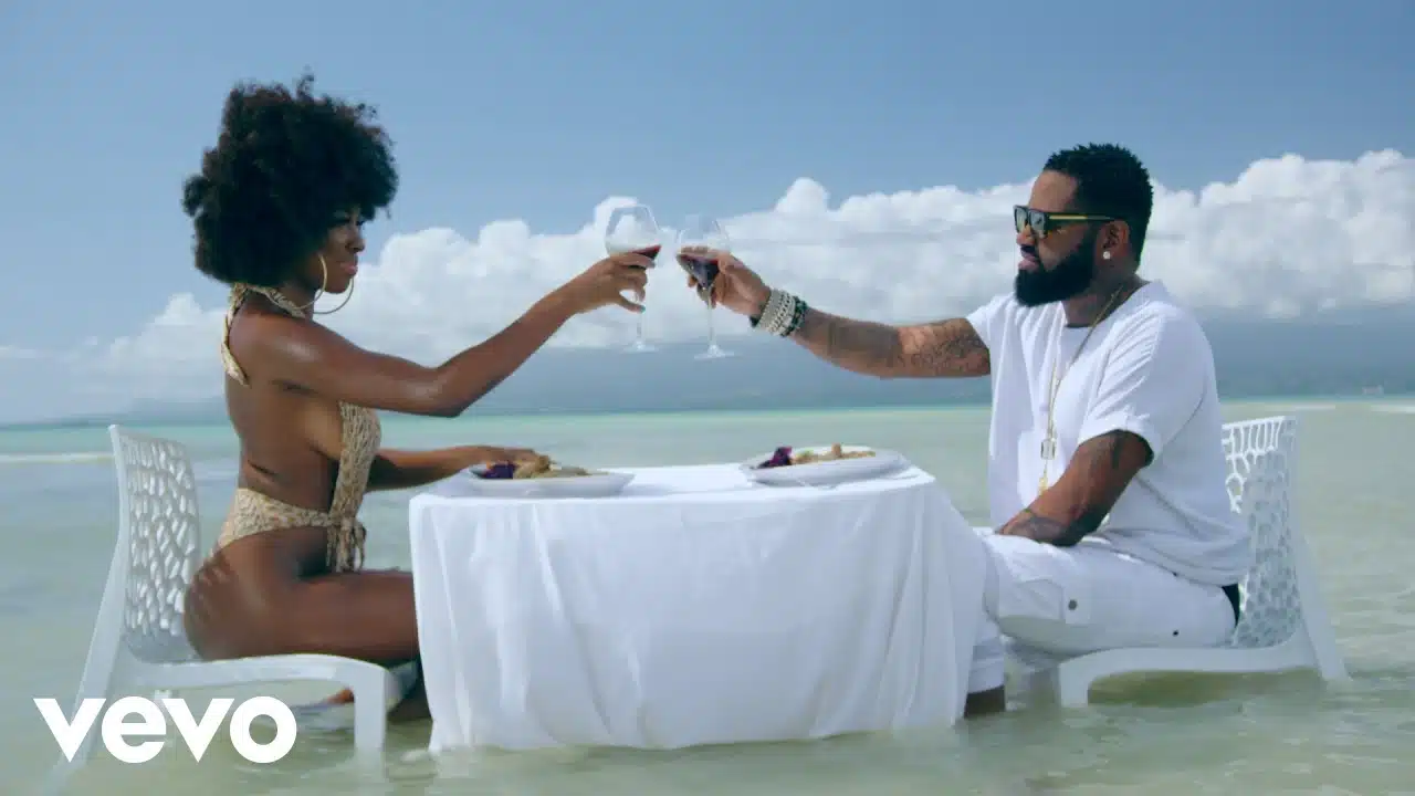 DOWNLOAD VIDEO: Ferre Gola – “Marionnettes” Mp4