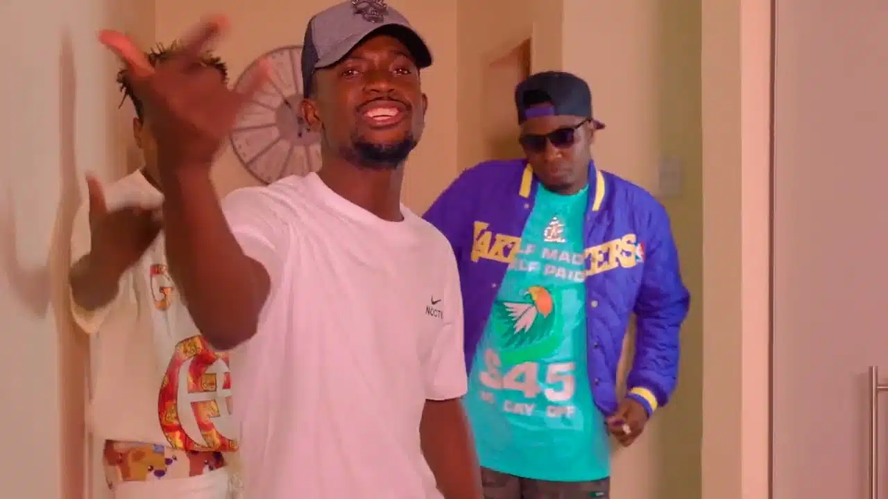 DOWNLOAD VIDEO: Chile One Mr Zambia Ft. Boy Kay,Ray Dee & Y Celeb – “Chibombasa” Mp4