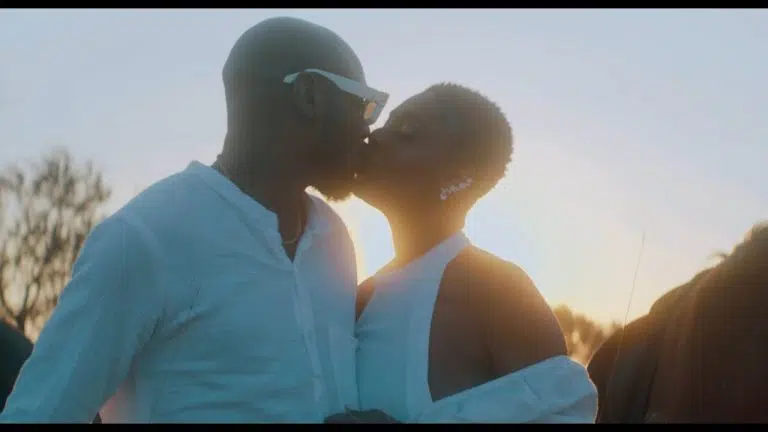 DOWNLOAD VIDEO: 2Baba – “Smile” (Starring Annie Idibia) Mp4