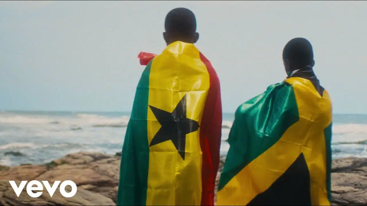 DOWNLOAD VIDEO: Bob Marley Ft The Wailers & Sarkodie – “Stir It Up” Mp4