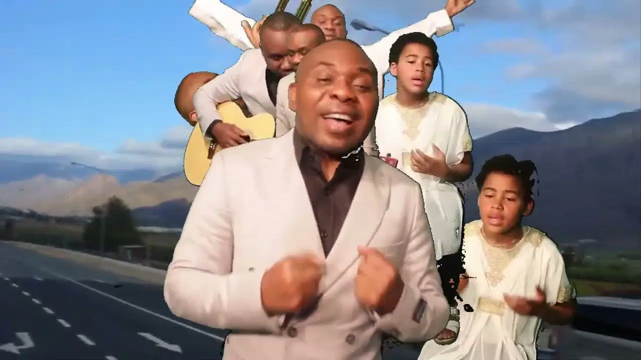 DOWNLOAD VIDEO: Bro Mc John Nwadike – “I Love You Jesus” Mp4