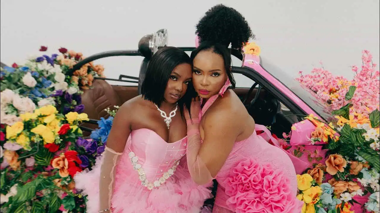 DOWNLOAD VIDEO: Ugoccie & Yemi Alade – “Ogologo” Mp4