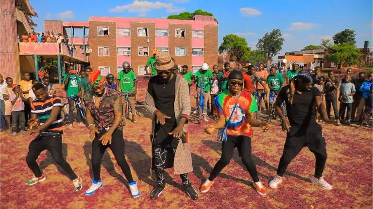 DOWNLOAD VIDEO: Dalisoul Ft. Bobby J & Tu k – “Kalumbi Banda” Mp4