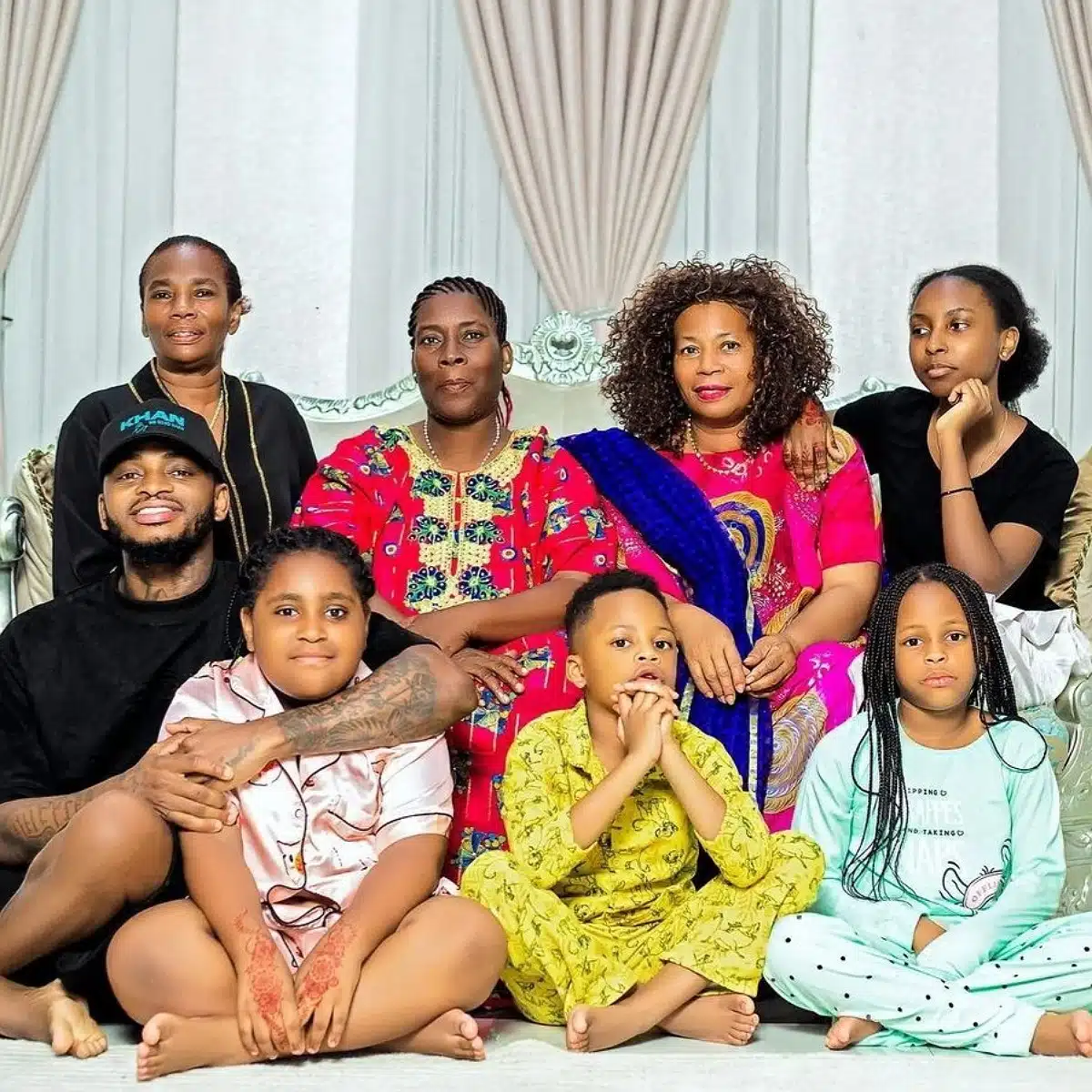 Rare Family Photo of Diamond Platnumz Shows Unity and Growth