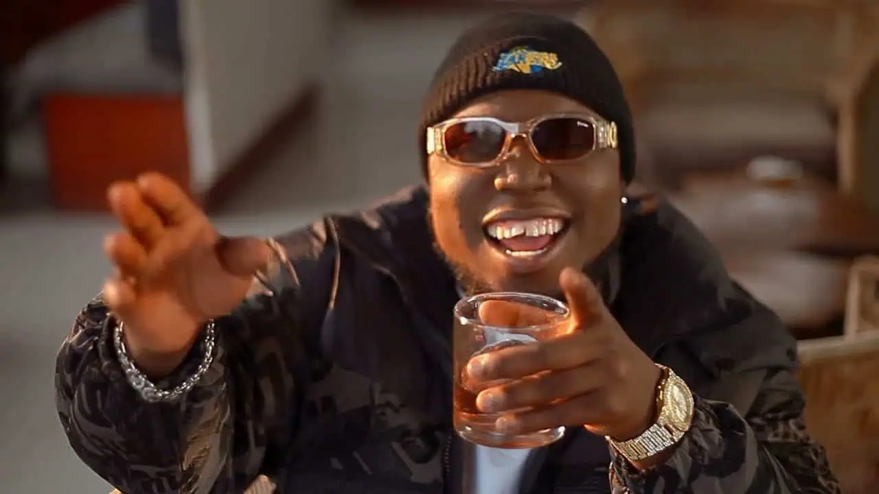 DOWNLOAD VIDEO: JC kalinks Ft D Bwoy – “IFIFINE NABA” Mp4
