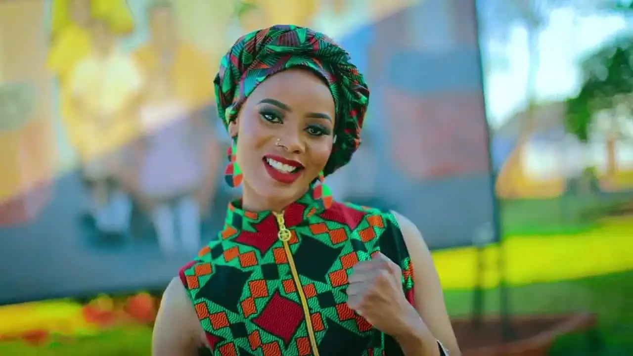 DOWNLOAD VIDEO: Kanina Kandalama Ft.Various Artists – “60TH INDEPENDENCE Mother Zambia” Mp4