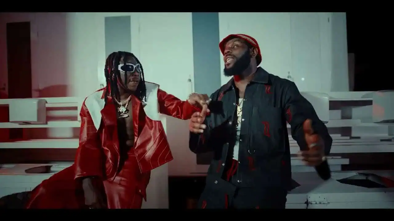 DOWNLOAD VIDEO: Stonebwoy Ft ODUMODUBLVCK – “Ekelebe” Mp4
