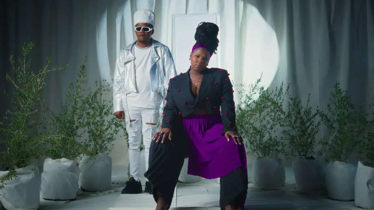 DOWNLOAD VIDEO: Harrycane & Nkosazana Daughter – “Sondela” Mp4