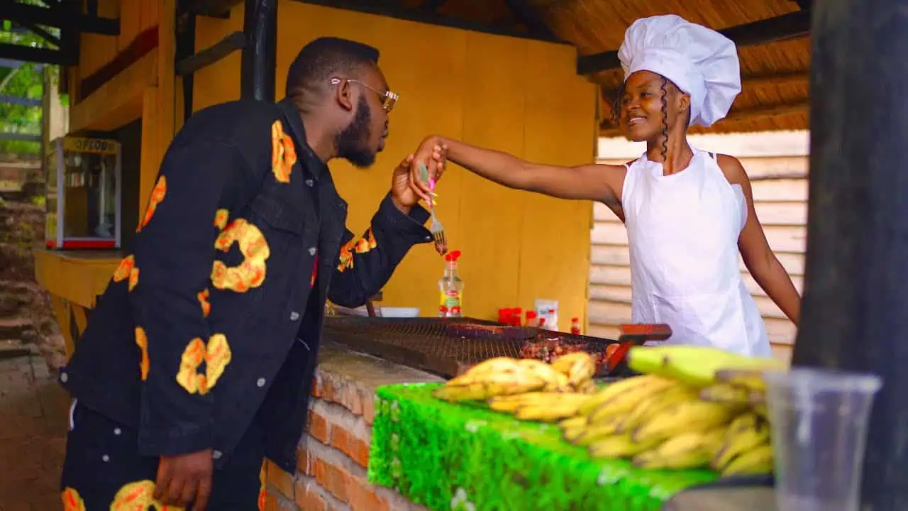 DOWNLOAD VIDEO: Ace Jizzy – “M’chiko” Mp4