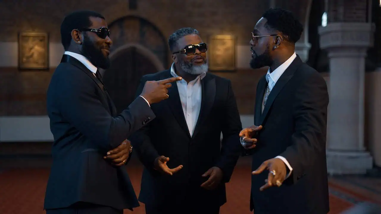 DOWNLOAD VIDEO: Larry Gaaga Ft Patoranking & ODUMODUBLVCK – “Devil Wears White” Mp4
